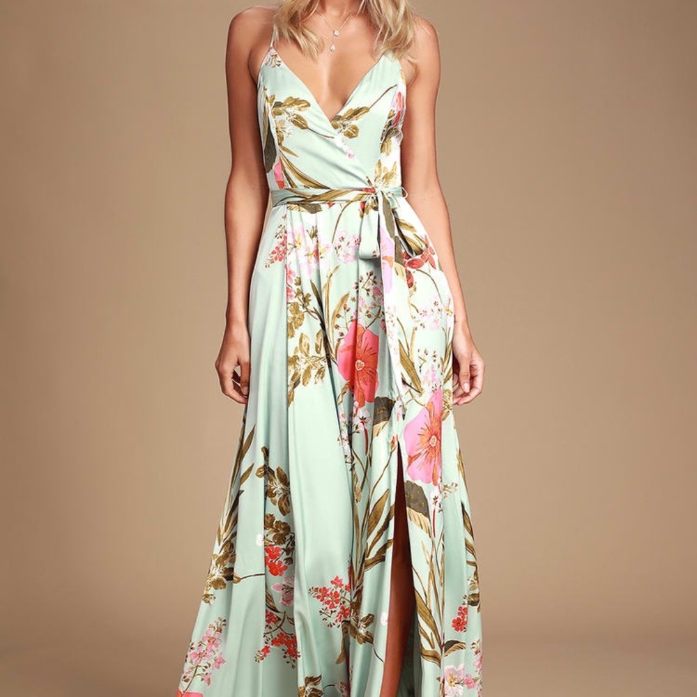 NWT lulus sage green XS maxi floral satin dress